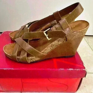 AEROSOLES Tan Strappy Wedge Sandals